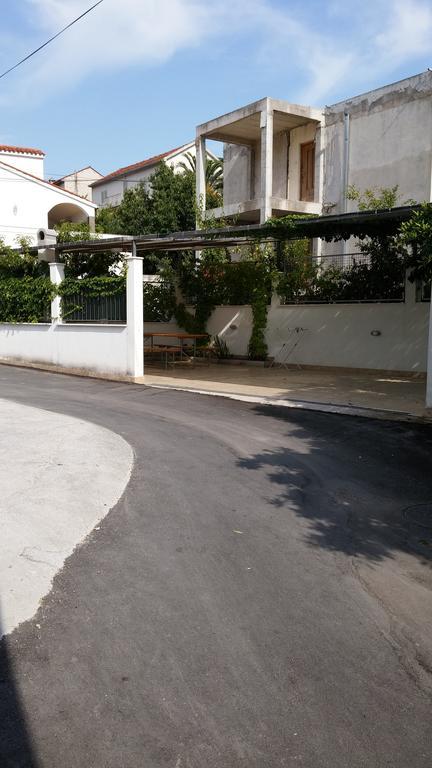 Apartment Gabre โตรกีร์ ภายนอก รูปภาพ